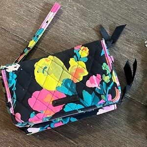Black Hilo Magenta Meadows Floral Crossbody Bag Wallet Wristlet RARE!